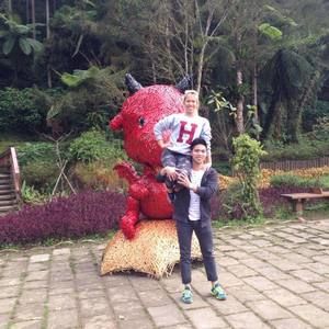 Meet your Posher, Joyce